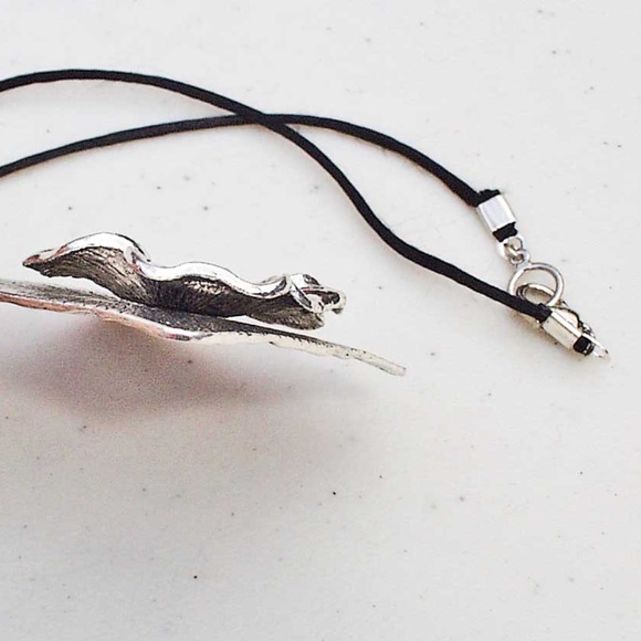 SILVER TONE SQUARE WITH RAISED FLOWER CONTEMPORARY NECKLACE, 22 INCHES LONG, - Picture 2 of 3